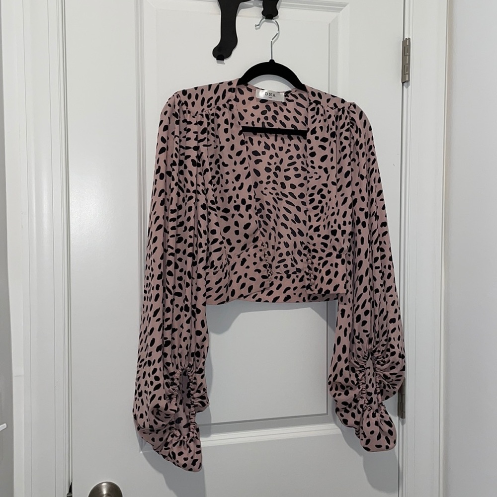 DNA pink cheetah crop top size L (runs small)